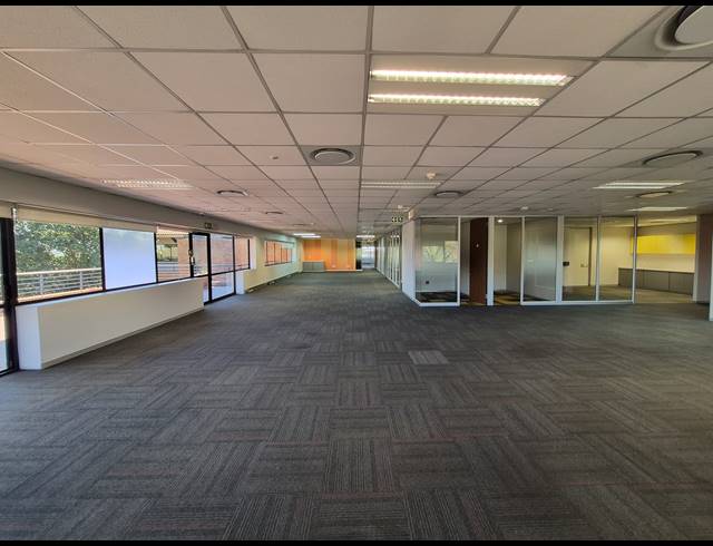 422M² OFFICE TO LET IN WOODMEAD